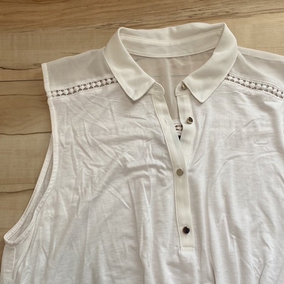 Ann Taylor Womens Large White Tank With Tie. Collar and cute buttons. Sheer - Picture 9 of 12